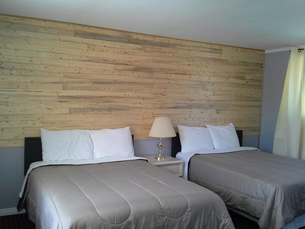 Bay Lake Inn - Frontiersman Motel Latchford Dış mekan fotoğraf